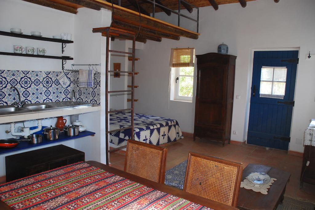 Montes De Baixo Guest House Odeceixe Room photo
